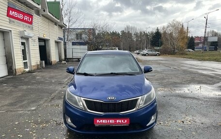 KIA Rio III рестайлинг, 2013 год, 880 000 рублей, 1 фотография