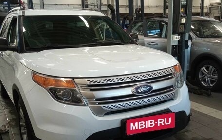 Ford Explorer VI, 2014 год, 2 080 000 рублей, 2 фотография