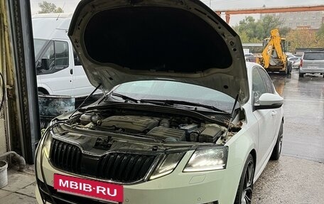 Skoda Octavia, 2018 год, 2 100 000 рублей, 33 фотография