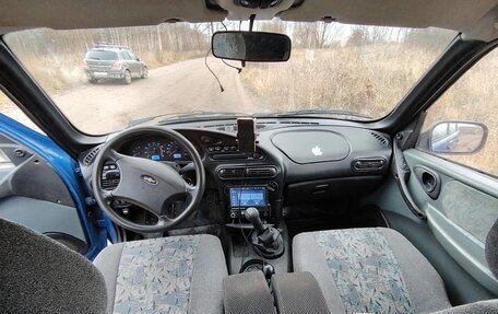 Chevrolet Niva I рестайлинг, 2003 год, 275 000 рублей, 8 фотография