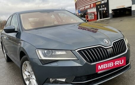 Skoda Superb III рестайлинг, 2018 год, 2 600 000 рублей, 2 фотография