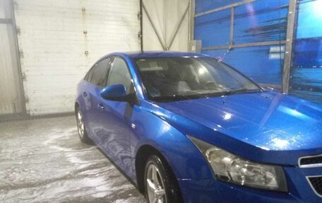 Chevrolet Cruze II, 2011 год, 650 000 рублей, 3 фотография