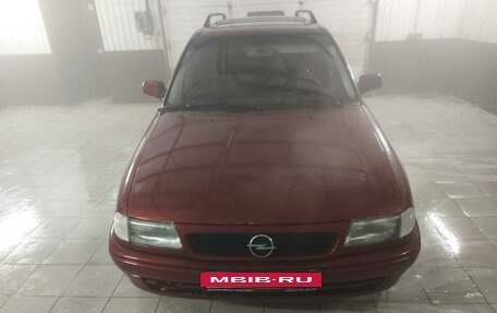 Opel Astra F, 1997 год, 380 000 рублей, 2 фотография