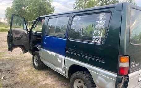 Mitsubishi Delica III, 1988 год, 380 000 рублей, 9 фотография