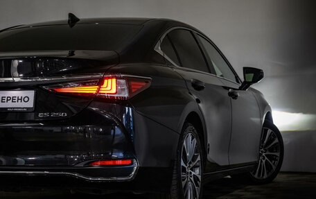 Lexus ES VII, 2019 год, 3 900 000 рублей, 29 фотография