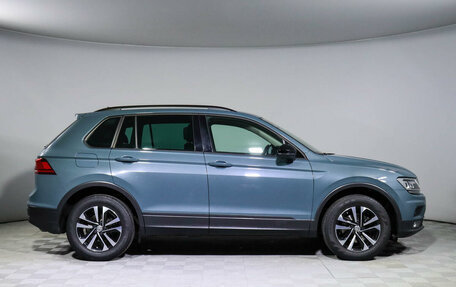 Volkswagen Tiguan II, 2019 год, 2 650 000 рублей, 4 фотография