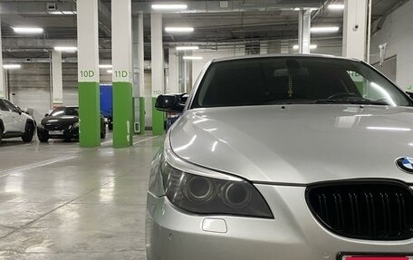 BMW 5 серия, 2007 год, 1 090 000 рублей, 2 фотография