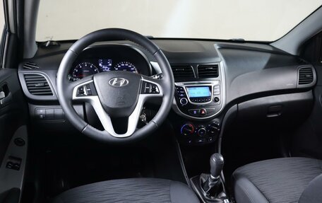 Hyundai Solaris II рестайлинг, 2014 год, 1 198 000 рублей, 6 фотография