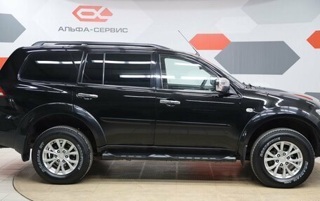 Mitsubishi Pajero Sport II рестайлинг, 2015 год, 1 930 000 рублей, 4 фотография