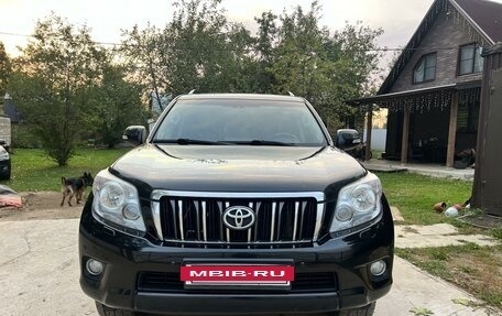 Toyota Land Cruiser Prado 150 рестайлинг 2, 2012 год, 2 690 000 рублей, 11 фотография