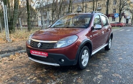 Renault Sandero I, 2012 год, 725 000 рублей, 1 фотография