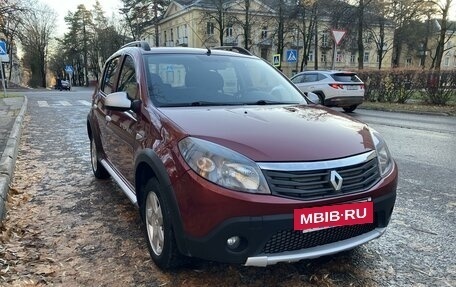 Renault Sandero I, 2012 год, 725 000 рублей, 2 фотография