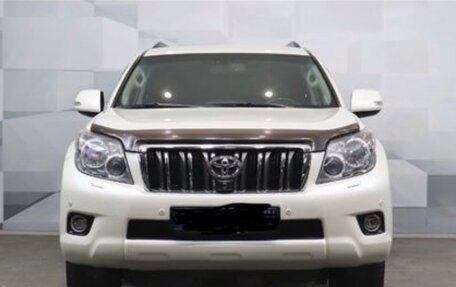 Toyota Land Cruiser Prado 150 рестайлинг 2, 2011 год, 3 200 000 рублей, 3 фотография