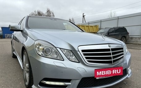 Mercedes-Benz E-Класс, 2012 год, 1 650 000 рублей, 3 фотография