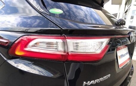 Toyota Harrier, 2019 год, 2 800 000 рублей, 8 фотография