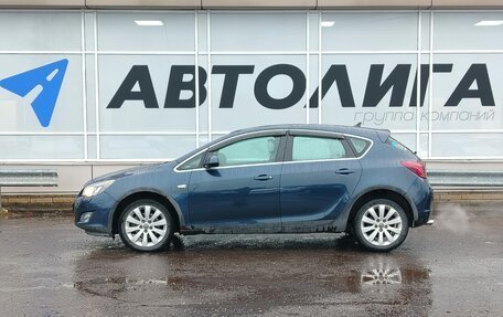 Opel Astra J, 2010 год, 674 000 рублей, 4 фотография