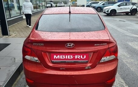 Hyundai Solaris II рестайлинг, 2011 год, 450 000 рублей, 6 фотография