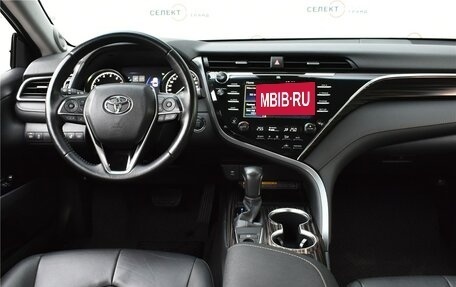 Toyota Camry, 2019 год, 3 349 000 рублей, 6 фотография