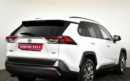 Toyota RAV4, 2021 год, 3 135 500 рублей, 4 фотография