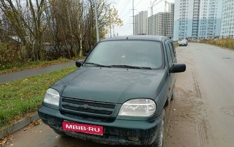 Chevrolet Niva I рестайлинг, 2004 год, 90 000 рублей, 1 фотография