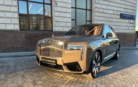 Rolls-Royce Cullinan, 2024 год, 99 000 000 рублей, 2 фотография