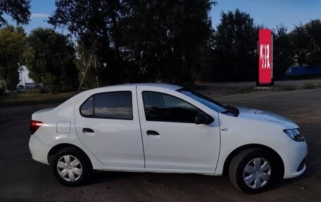 Renault Logan II, 2016 год, 530 000 рублей, 3 фотография