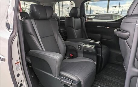 Toyota Alphard III, 2020 год, 3 450 000 рублей, 23 фотография