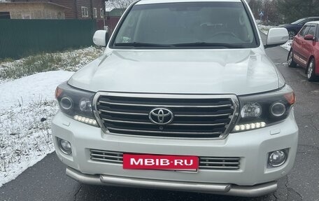 Toyota Land Cruiser 200, 2014 год, 4 900 000 рублей, 7 фотография