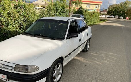 Opel Astra F, 1996 год, 250 000 рублей, 6 фотография