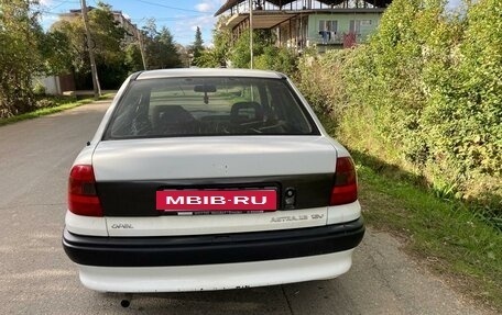 Opel Astra F, 1996 год, 250 000 рублей, 4 фотография