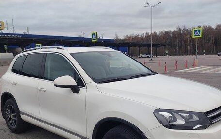 Volkswagen Touareg III, 2011 год, 2 500 000 рублей, 1 фотография