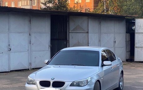 BMW 5 серия, 2004 год, 950 000 рублей, 3 фотография