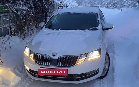 Skoda Octavia, 2017 год, 1 670 000 рублей, 2 фотография