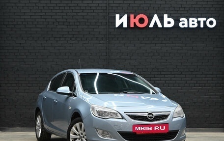 Opel Astra J, 2012 год, 810 000 рублей, 3 фотография