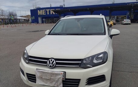 Volkswagen Touareg III, 2011 год, 2 500 000 рублей, 2 фотография