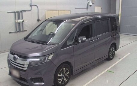 Honda Stepwgn IV, 2019 год, 2 275 000 рублей, 2 фотография