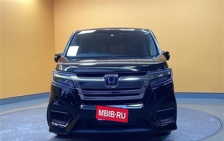 Honda Stepwgn IV, 2019 год, 1 700 000 рублей, 1 фотография