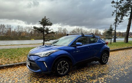 Toyota C-HR I рестайлинг, 2020 год, 2 700 000 рублей, 14 фотография