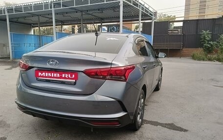 Hyundai Solaris II рестайлинг, 2021 год, 1 790 000 рублей, 15 фотография