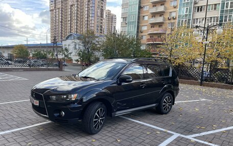 Mitsubishi Outlander III рестайлинг 3, 2011 год, 1 380 000 рублей, 1 фотография