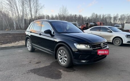 Volkswagen Tiguan II, 2018 год, 3 100 000 рублей, 13 фотография