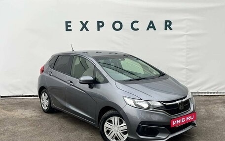 Honda Fit III, 2019 год, 1 400 000 рублей, 7 фотография