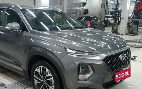 Hyundai Santa Fe IV, 2018 год, 3 470 000 рублей, 2 фотография