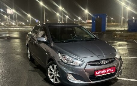 Hyundai Solaris II рестайлинг, 2012 год, 1 000 000 рублей, 1 фотография