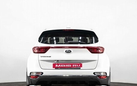 KIA Sportage IV рестайлинг, 2020 год, 2 390 000 рублей, 5 фотография