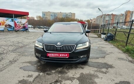 Skoda Superb III рестайлинг, 2018 год, 2 570 000 рублей, 2 фотография