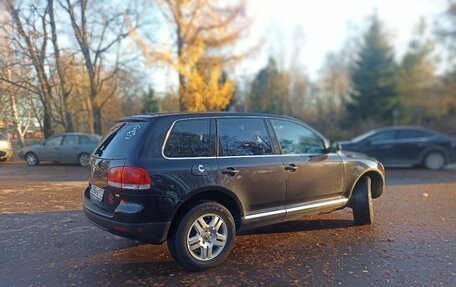 Volkswagen Touareg III, 2003 год, 1 150 000 рублей, 2 фотография