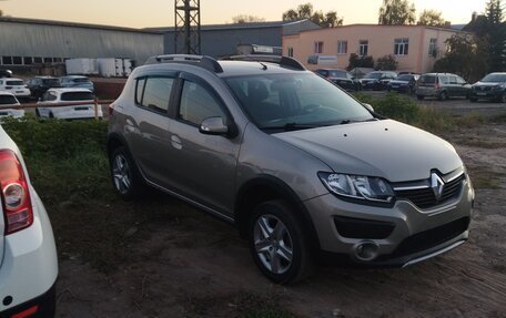 Renault Sandero II рестайлинг, 2016 год, 1 050 000 рублей, 3 фотография