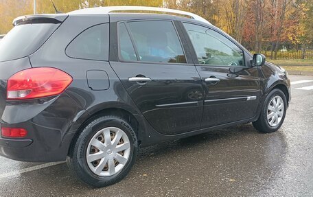 Renault Clio III, 2010 год, 580 000 рублей, 2 фотография