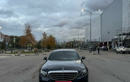 Mercedes-Benz E-Класс, 2016 год, 3 690 000 рублей, 1 фотография